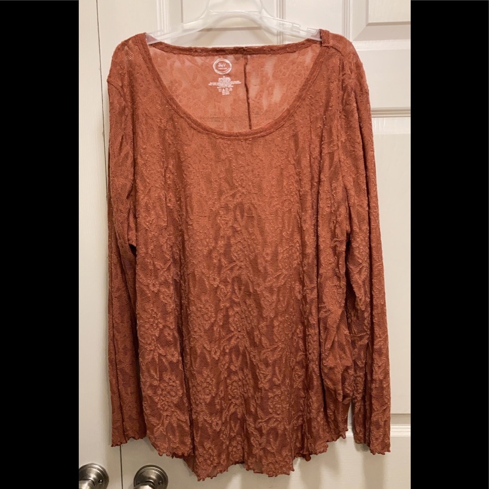 Maurices plus top